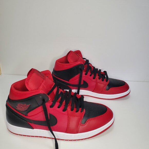 Pre-Loved Nike Air Jordan 1 Mid Reverse Bred Size 12 554724-660 - Picture 10 of 13